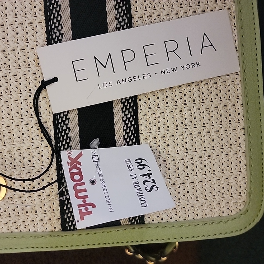 Purse - Picture 4 of 4